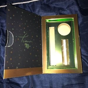 Tiana lipstick and box